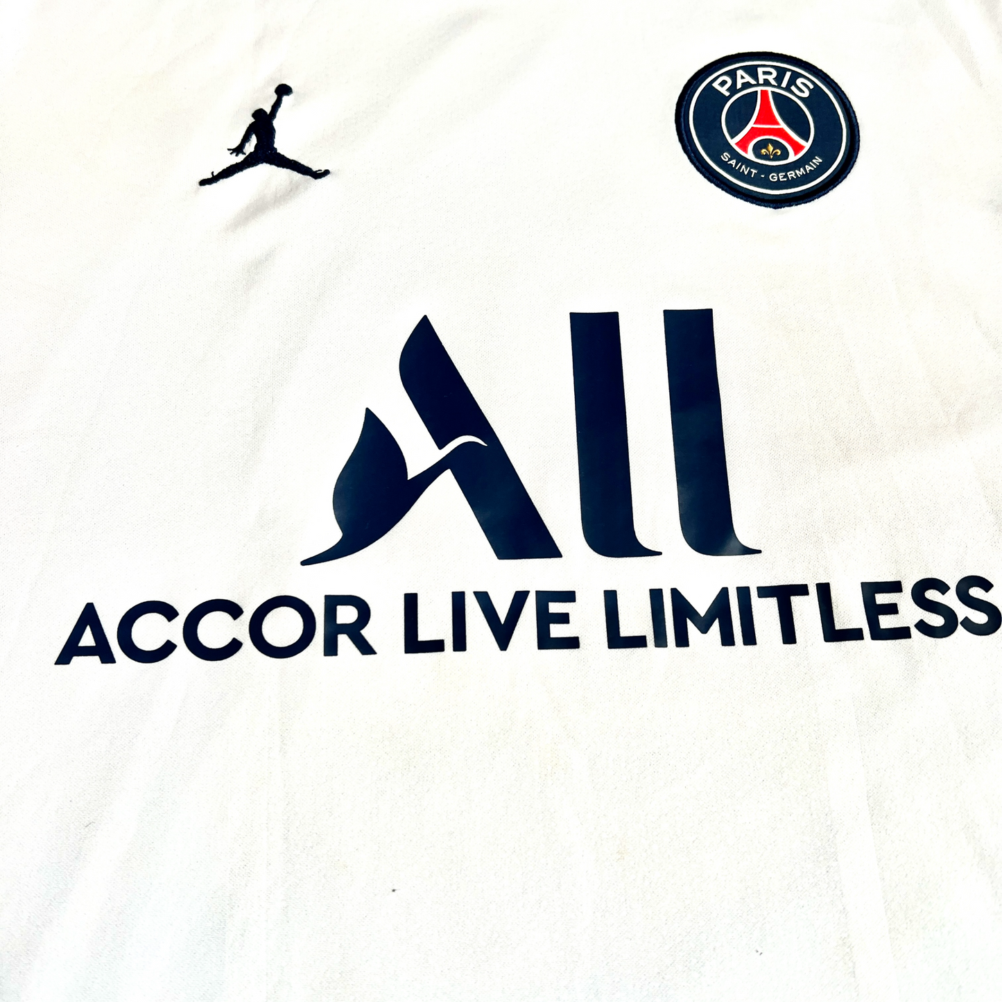 PSG 2021/22 Fourth Shirt - L