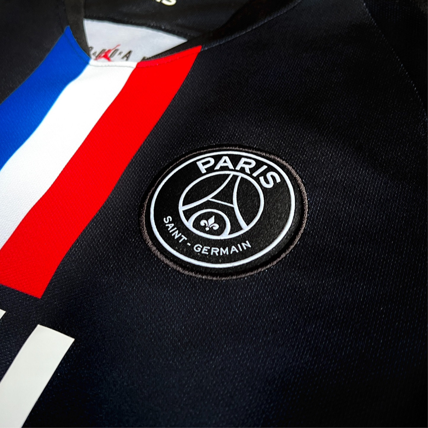 PSG 2019/20 Fourth Shirt - S
