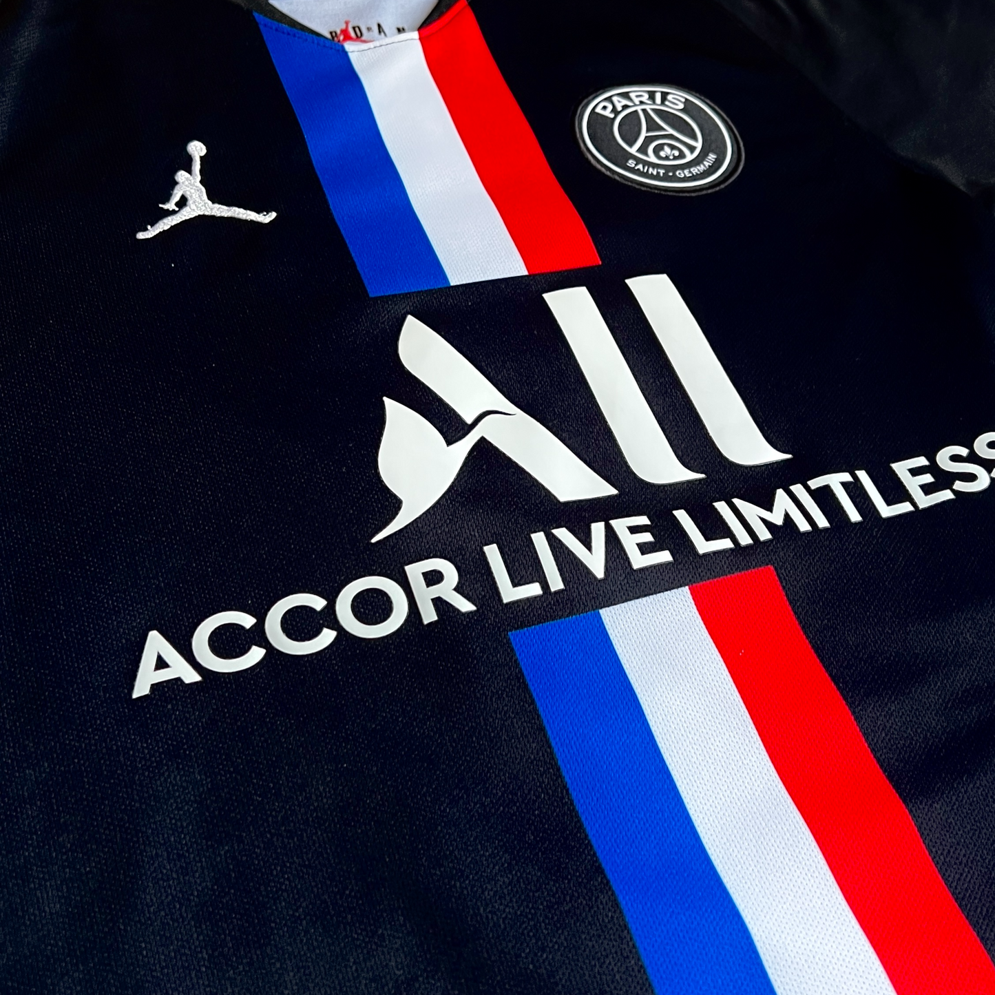 PSG 2019/20 Fourth Shirt - S